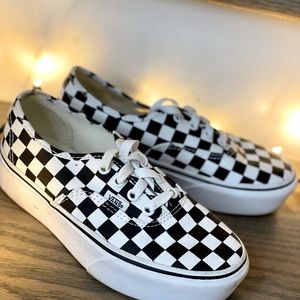 Platform checker vans